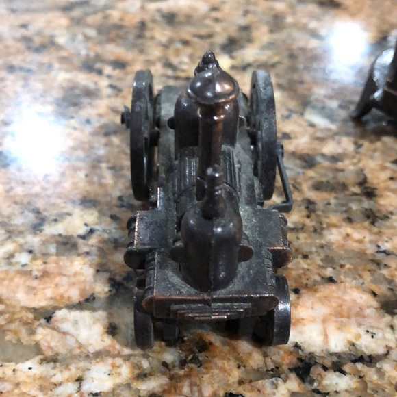 VTG Cast Iron Pencil Sharpener - Picture 4 of 9